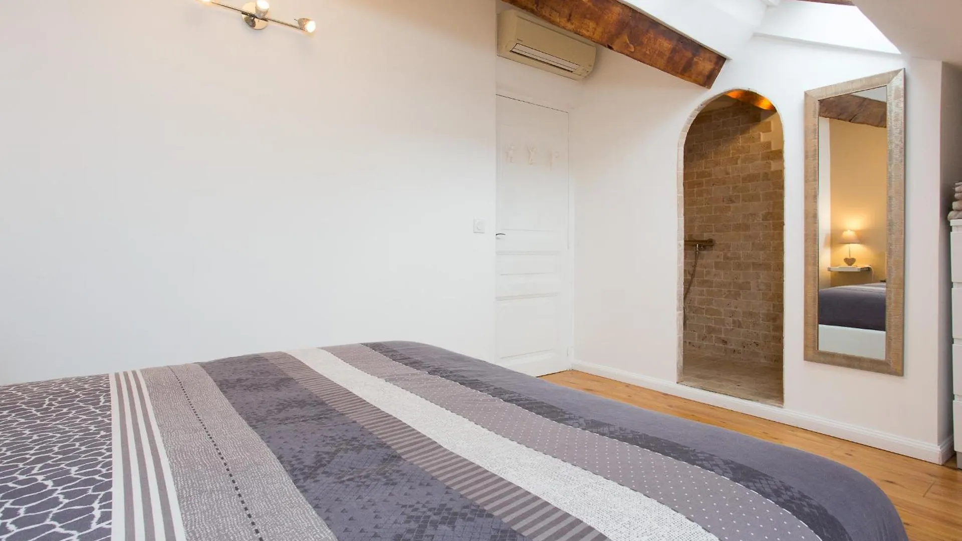 Lb Vacation Rentals I Big Loft 107M2, 10Min Walk To Palais Des Festivals Cannes